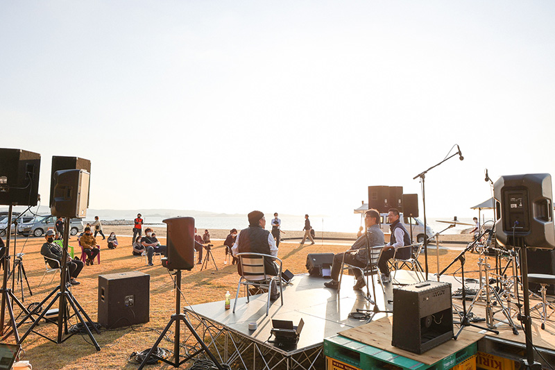 トークセッション『人はなぜ海に集まるのか』（11月20日／シオゴリキャンプ場）