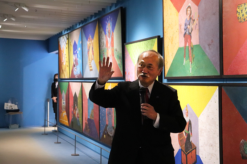 『アラベスク』と絹谷