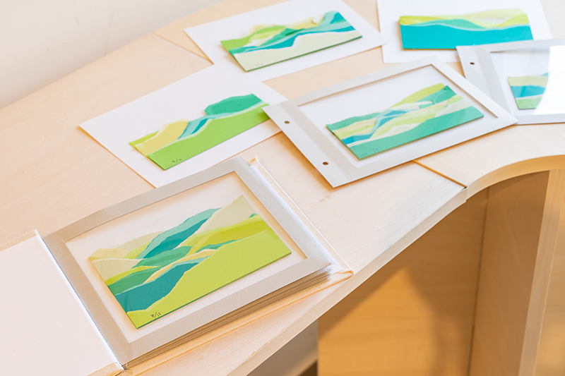 プロダクトデザイン学科 プロダクトデザインコース 山田菜那 《「私たちには積み重ねた日々がある」ことに気づくための研究》