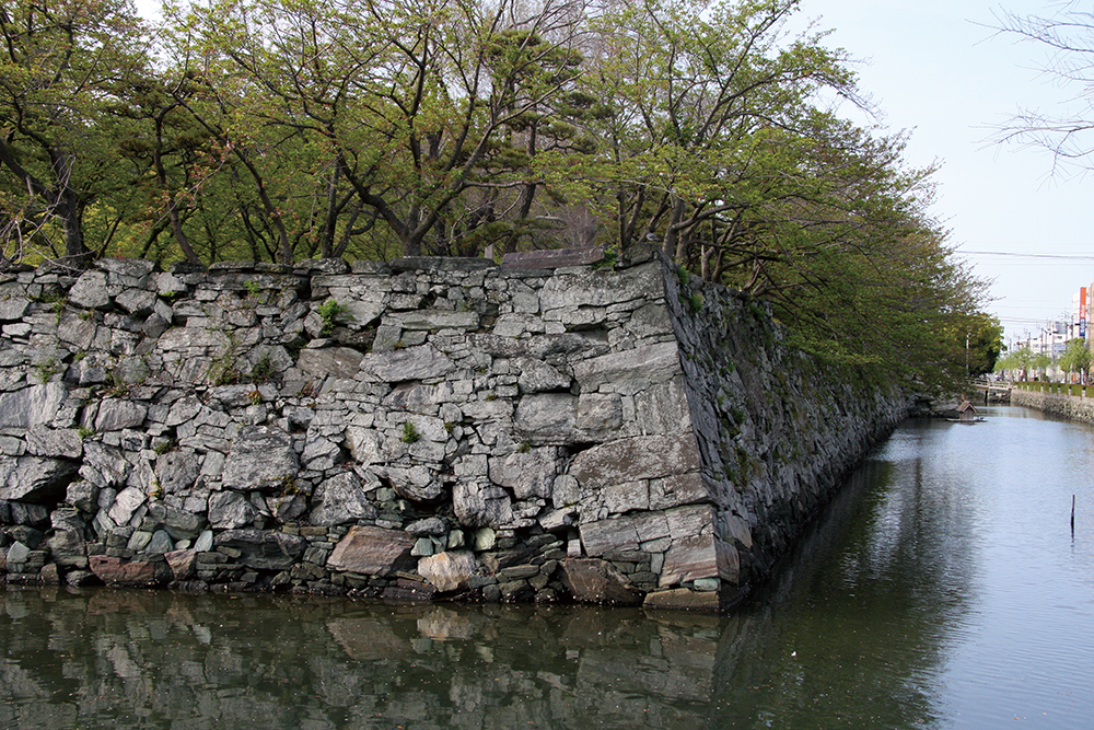 徳島城跡石垣の写真