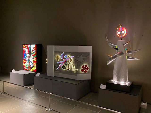 川崎市岡本太郎美術館内観