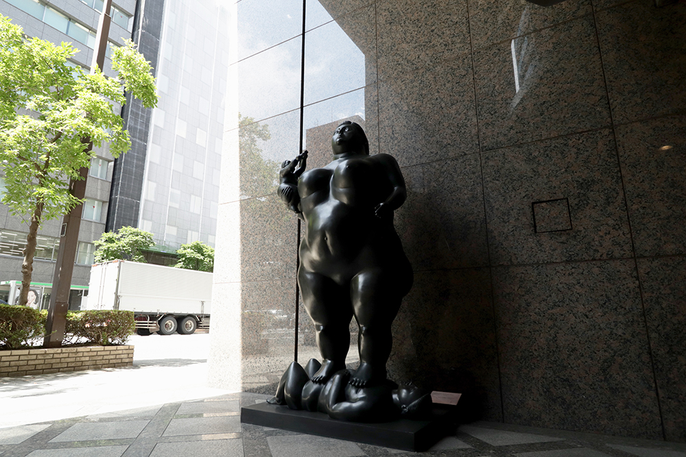 フェルナンド・ボテロ《Mother and Child(母と子)》画像