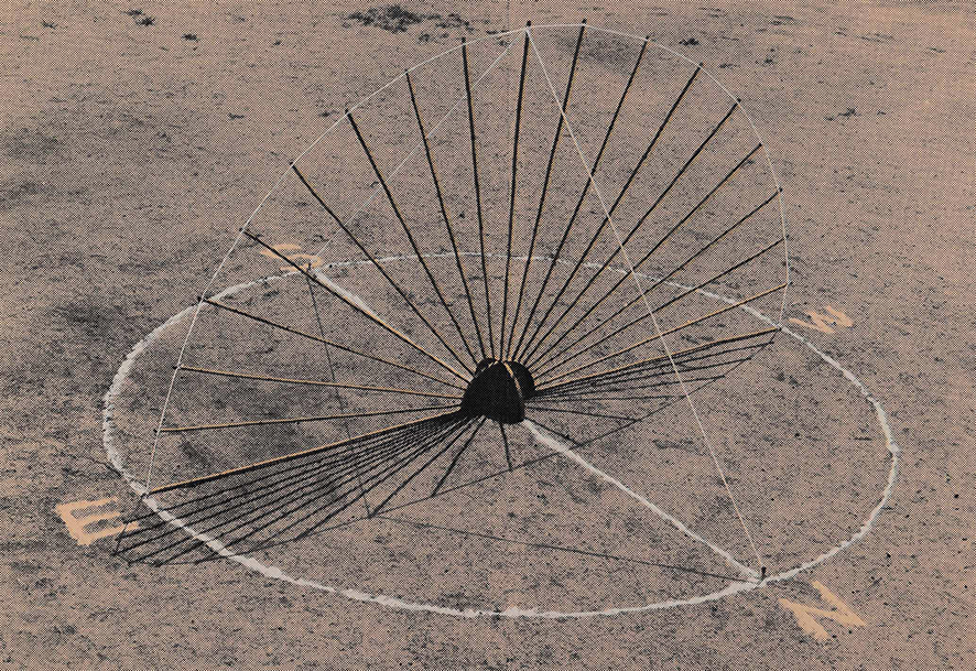 【A Figure on the Ground】画像