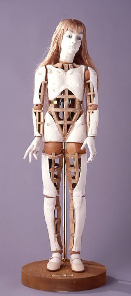 四谷シモン《木枠で出来た少女2》画像