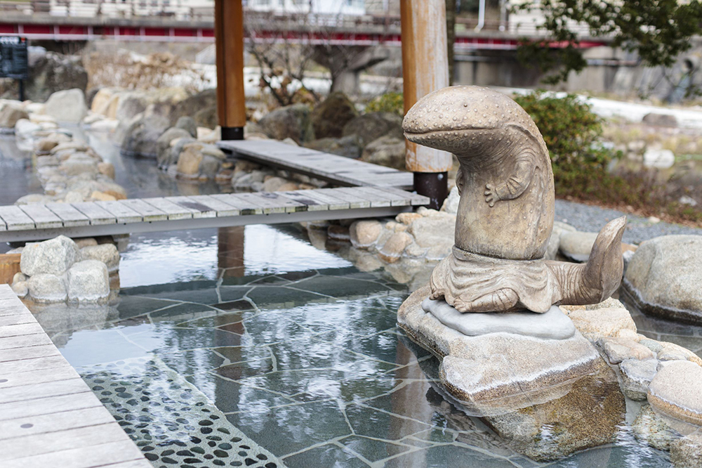 松岡徹《はんざきさん湯冷め姿》画像