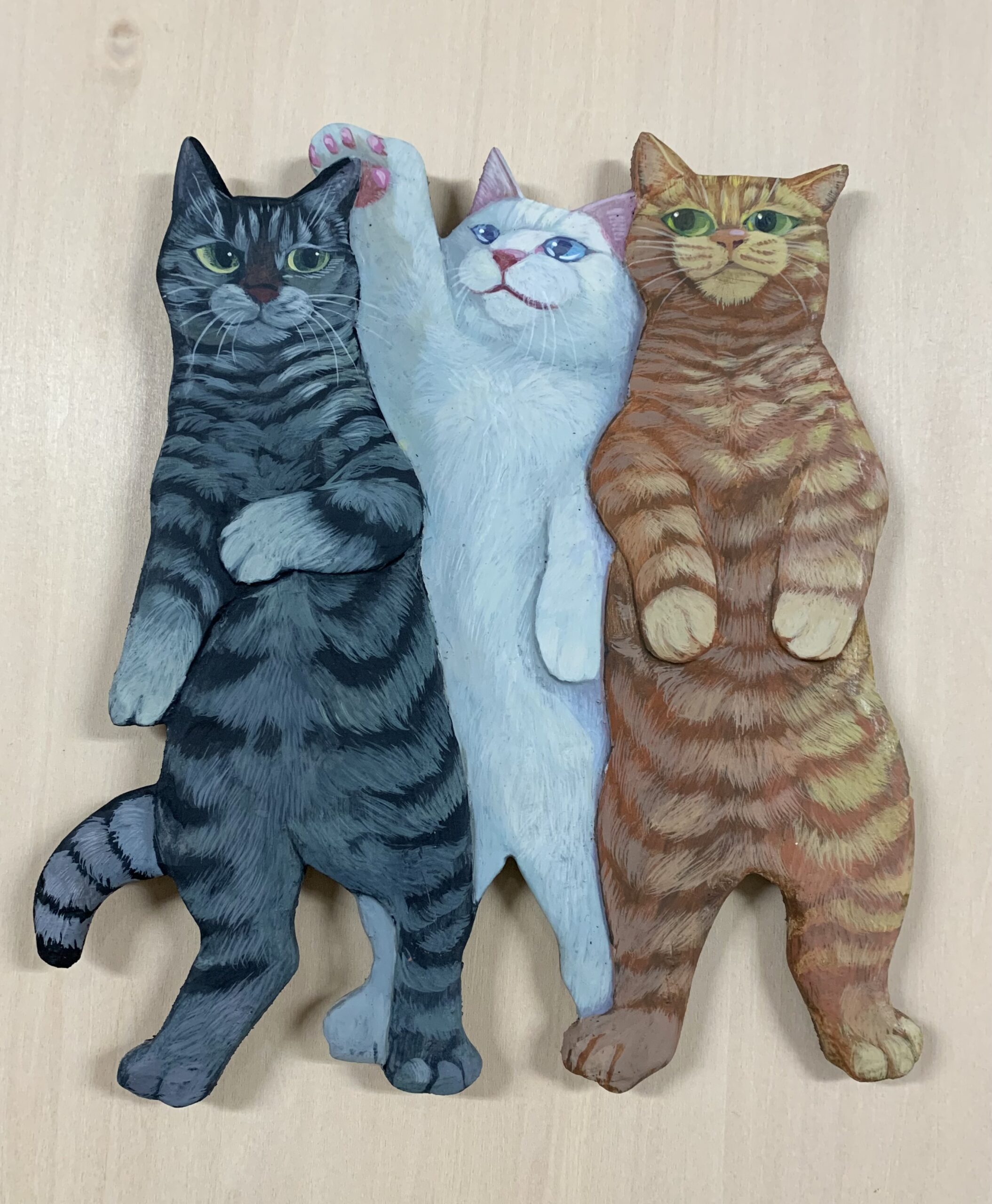 《どんぐりの背比べ》画像