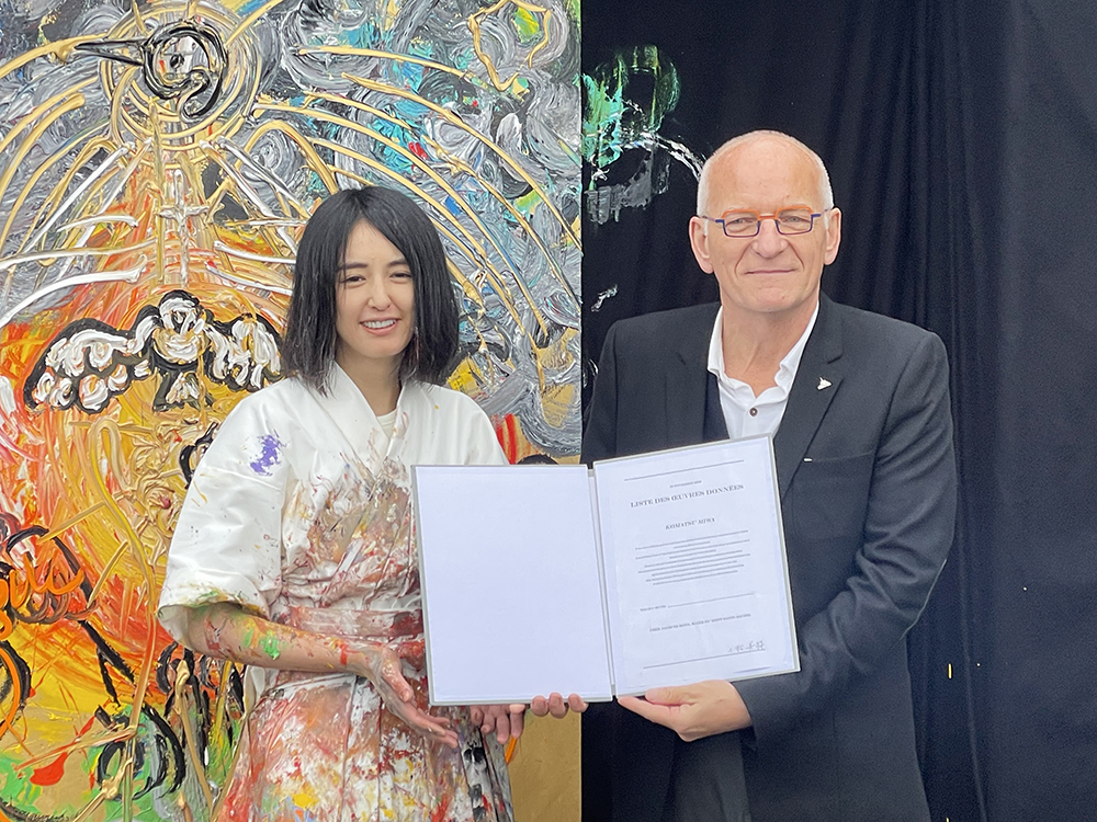 小松美羽とモン・サン=ミシェル市長