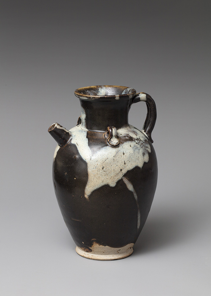 黒釉白斑水注_画像