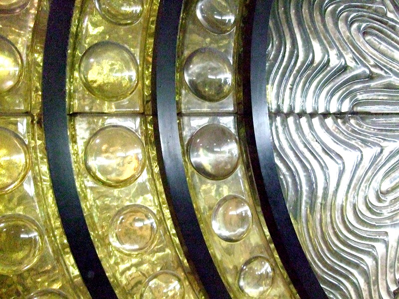 宮下芳子《新宿の目》画像