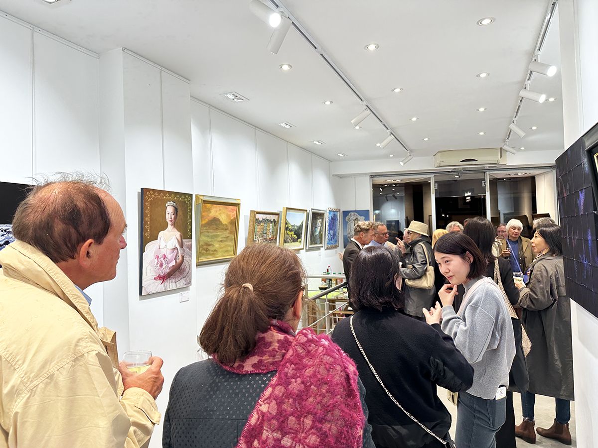 第1会期のベルニサージュの模様