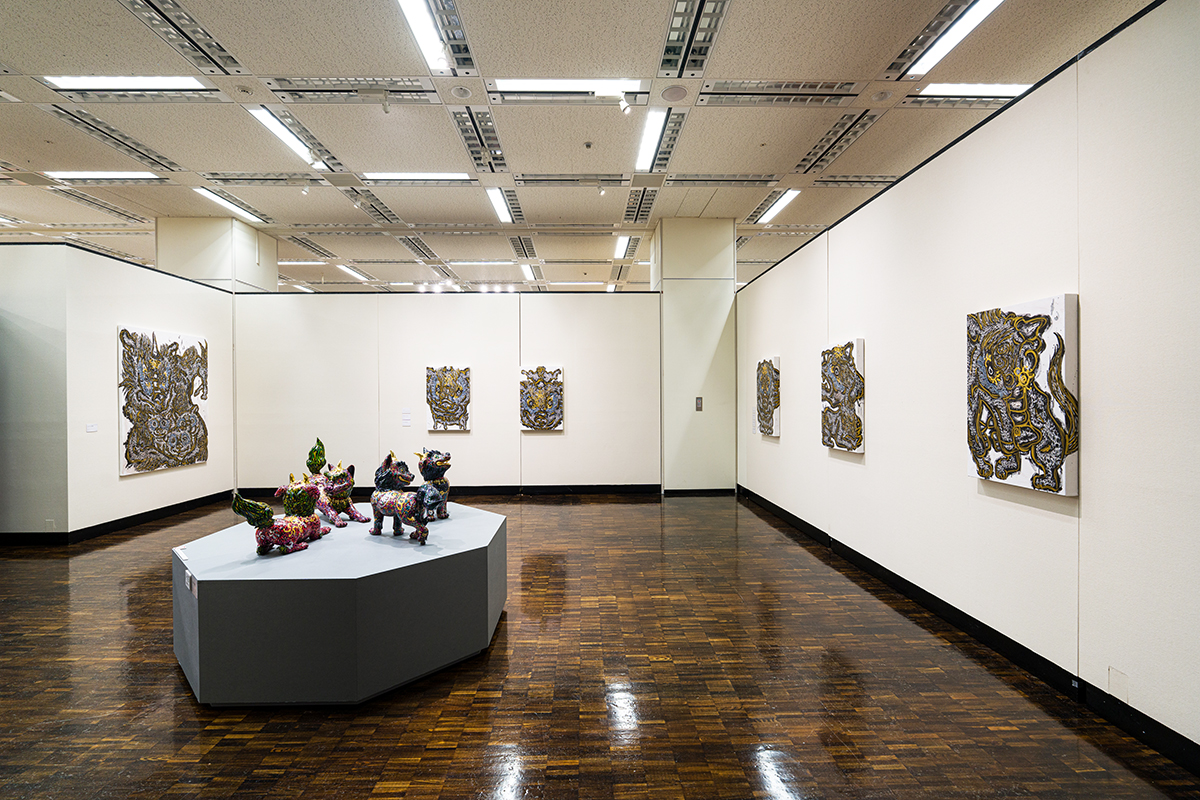 『小松美羽 祈り 宿る』展示風景